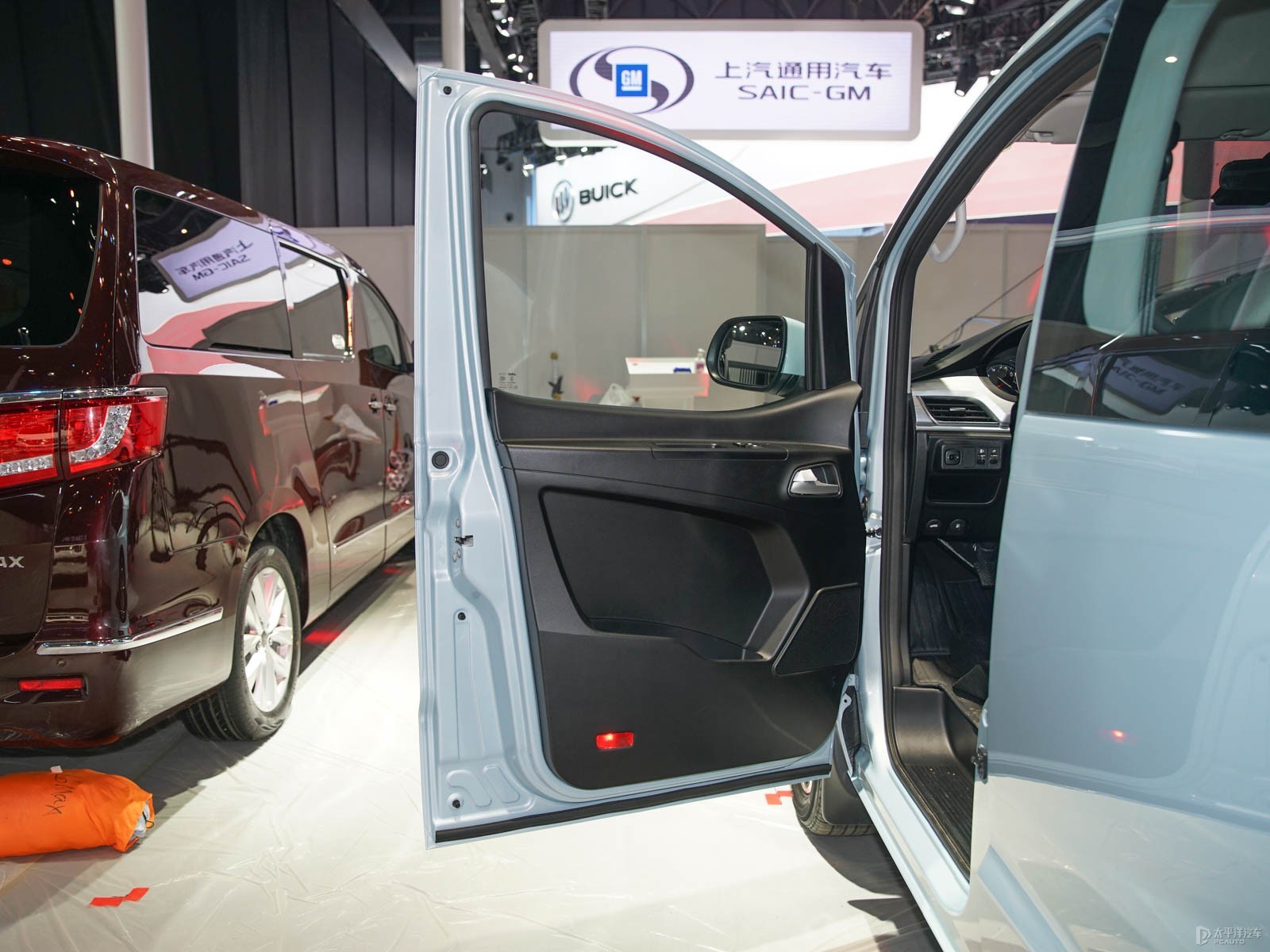 瑞风M3 2022款 PLUS 1.5T 标准型内饰 实用主义下的精致与舒适